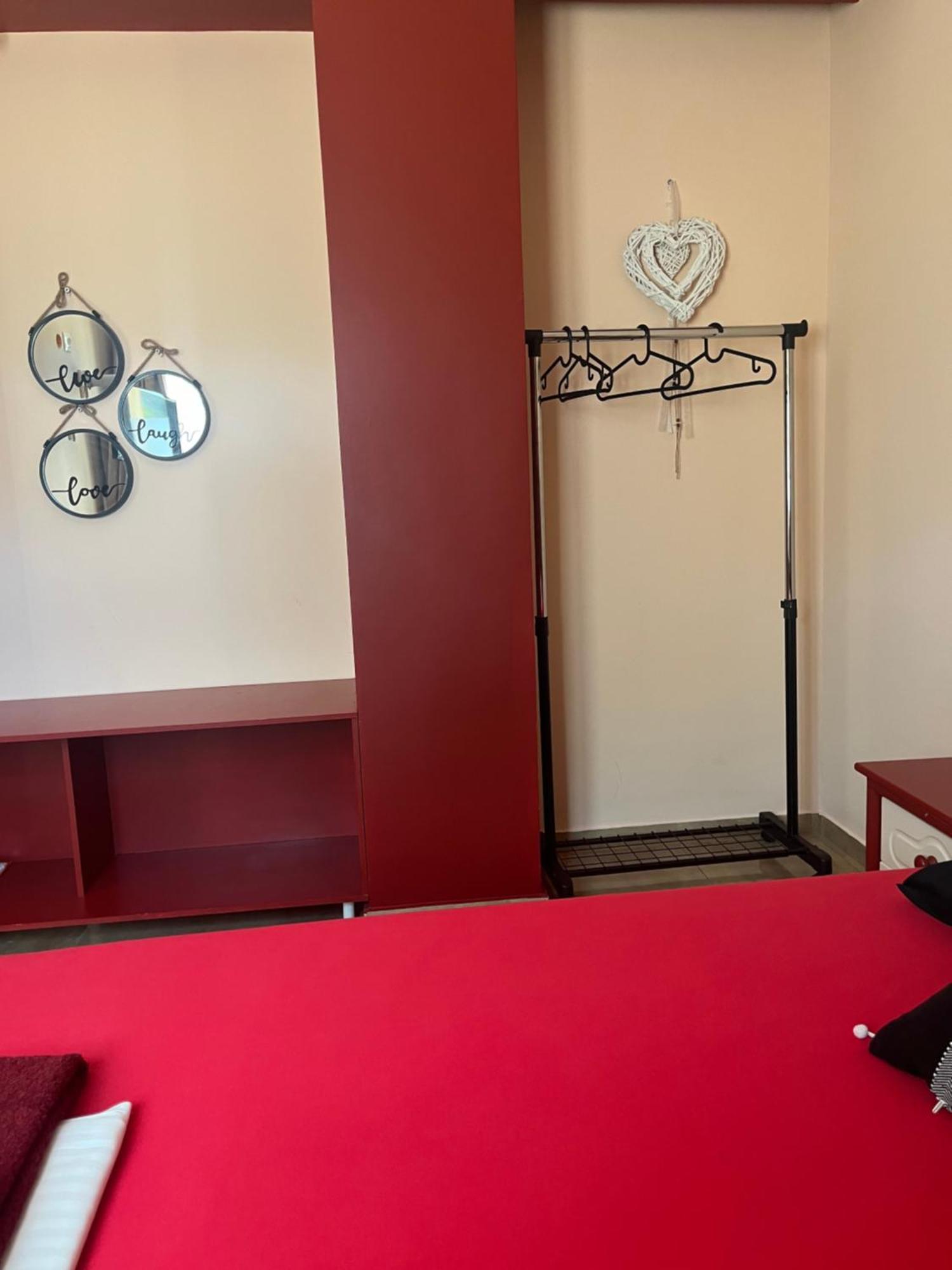 Sea Airport Art Studio Apartment Artemida  Ngoại thất bức ảnh